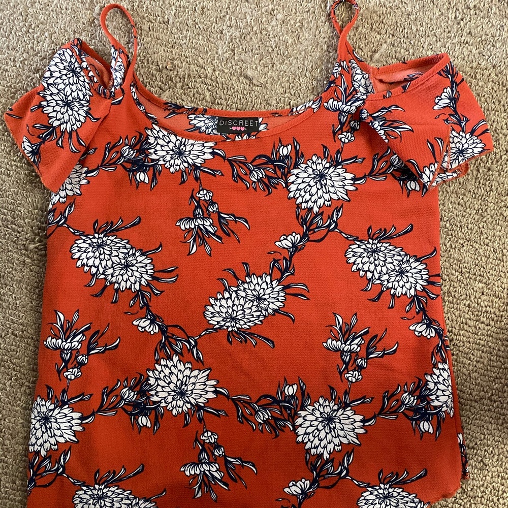 Floral tank